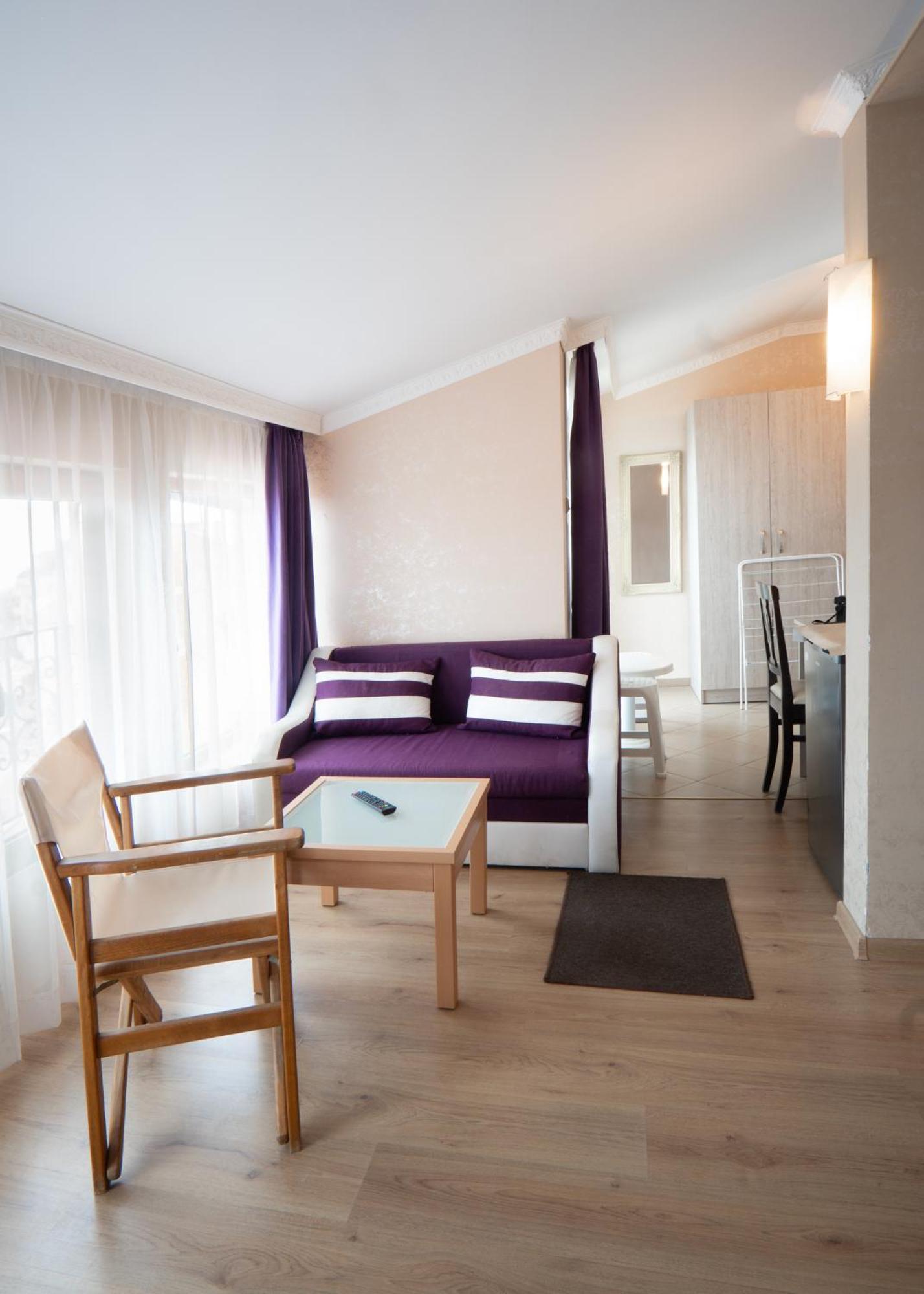 Hotel Zeus Pomorie Esterno foto