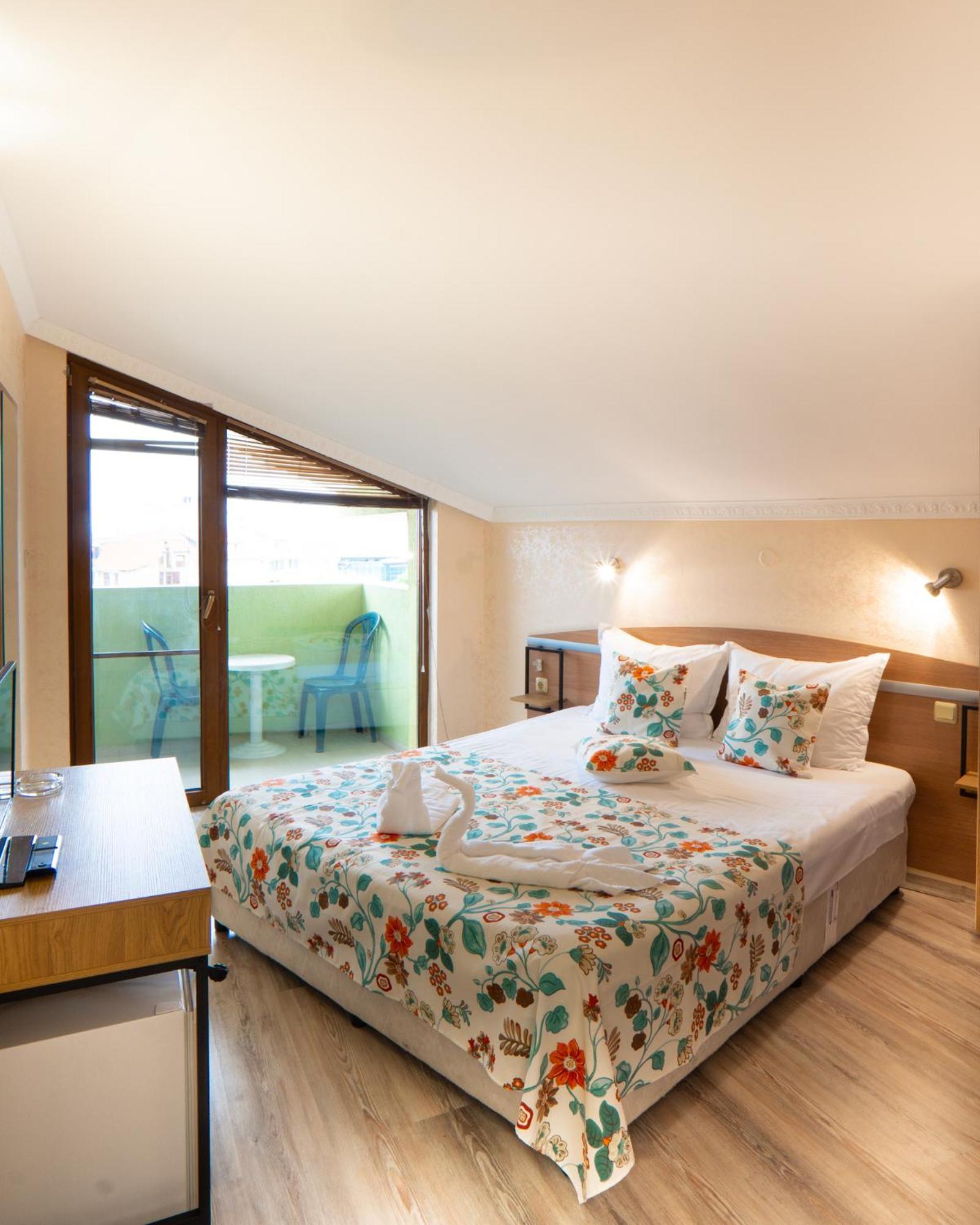 Hotel Zeus Pomorie Esterno foto