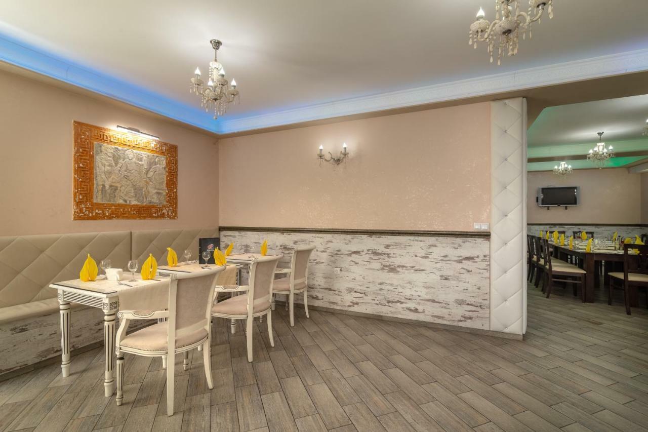 Hotel Zeus Pomorie Esterno foto